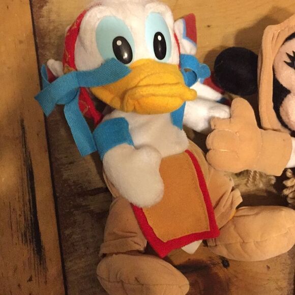 Vintage Disneyland Walt Disney world beanie - Picture 3 of 9